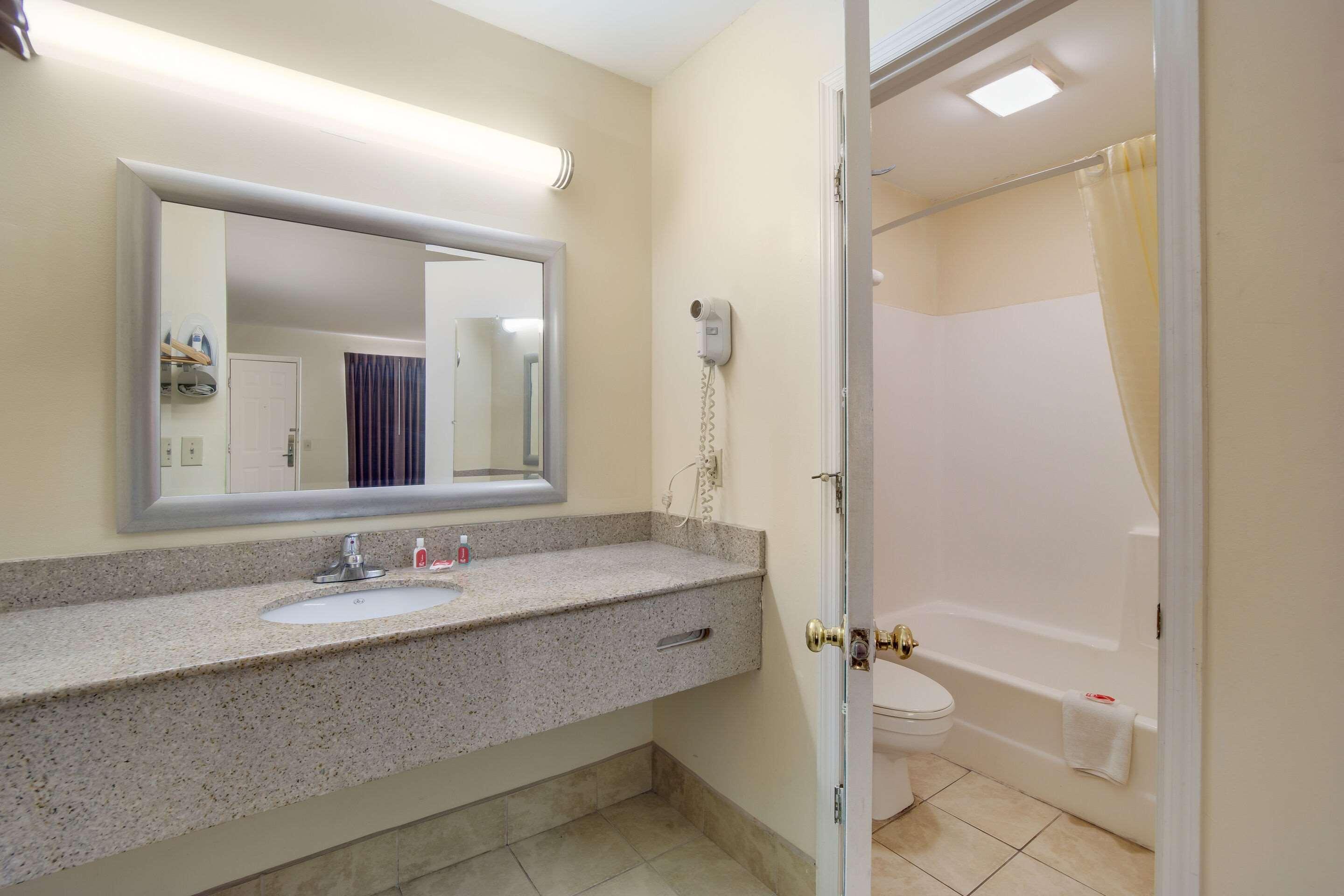 Econo Lodge Санти Экстерьер фото