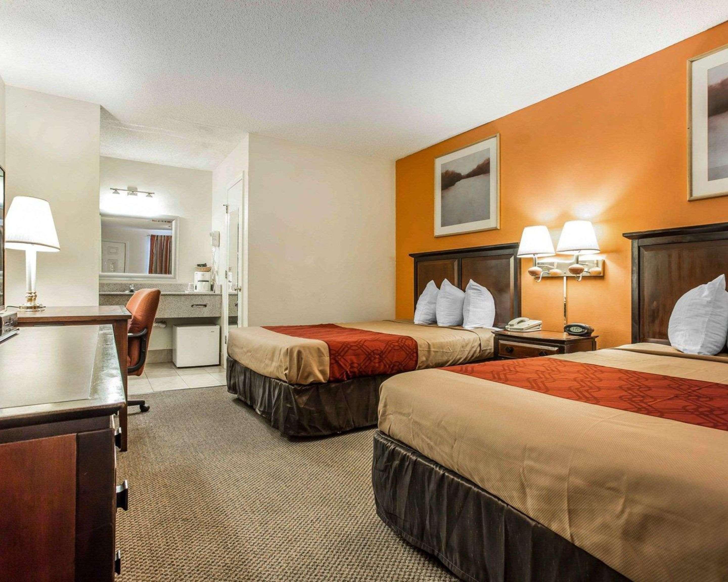 Econo Lodge Санти Экстерьер фото