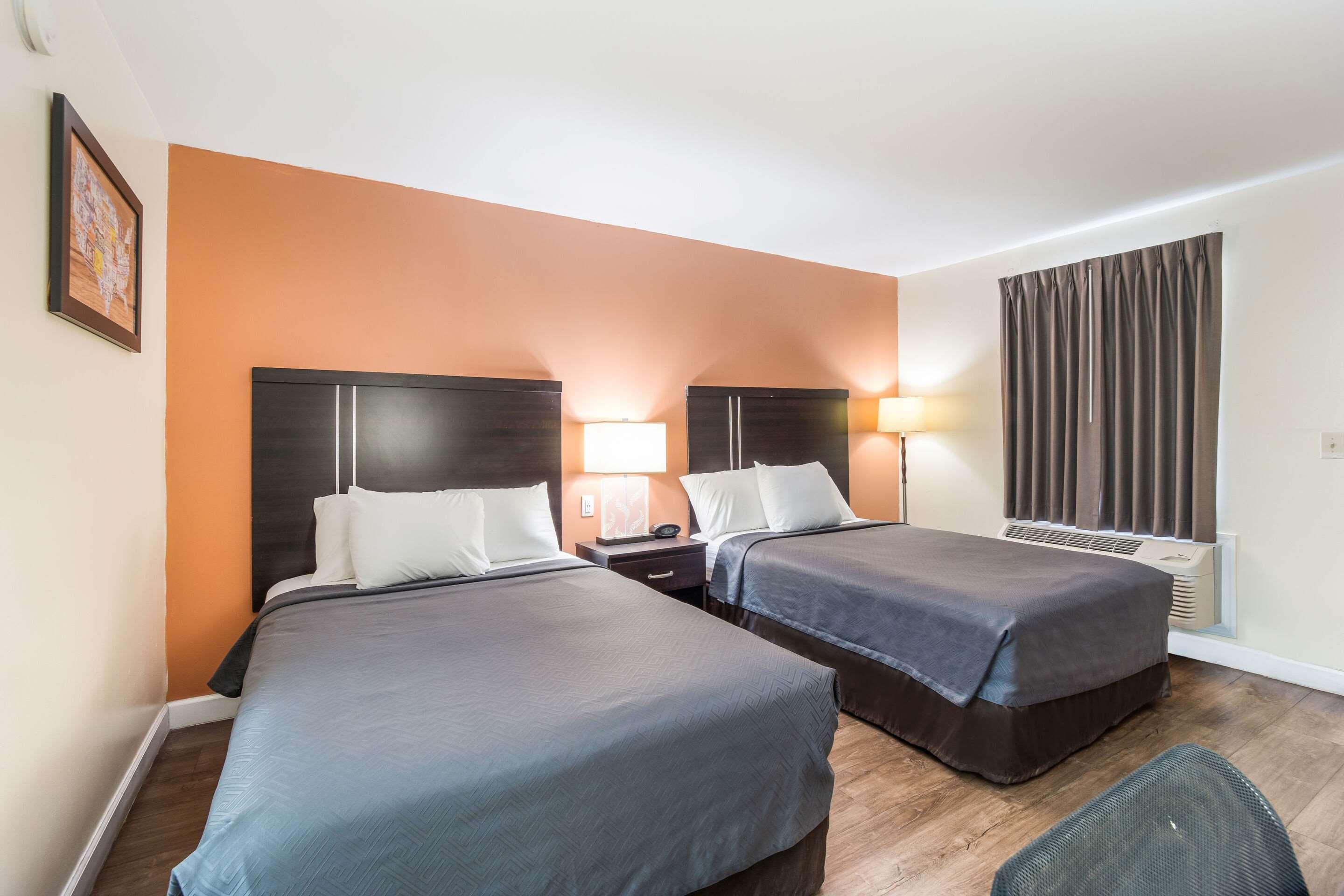Econo Lodge Санти Экстерьер фото