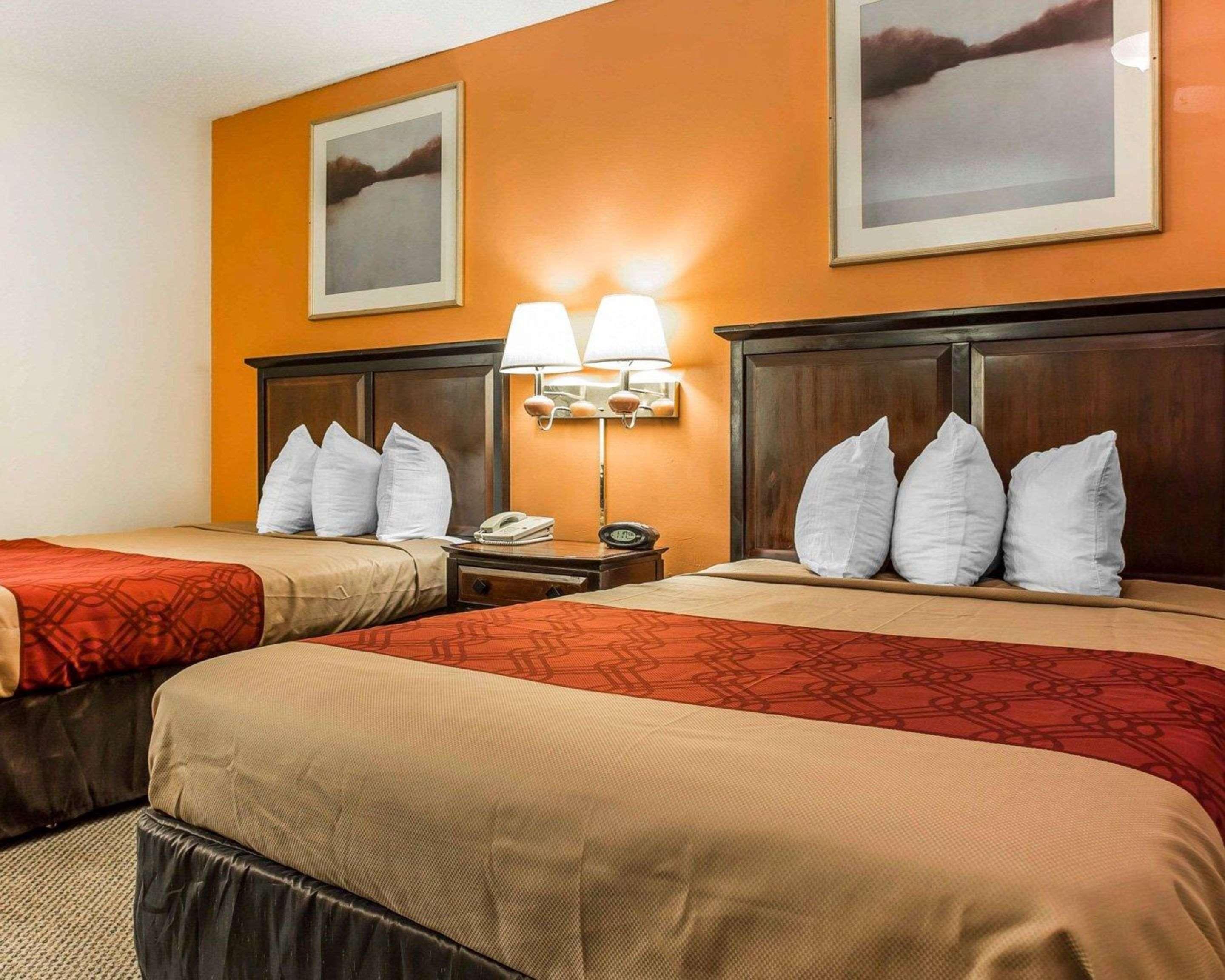 Econo Lodge Санти Экстерьер фото